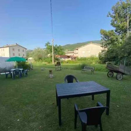 Piano Terra Indipendente Con Giardino Residenza Anatol