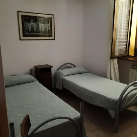 Piano Terra Indipendente Con Giardino Residenza Anatol *